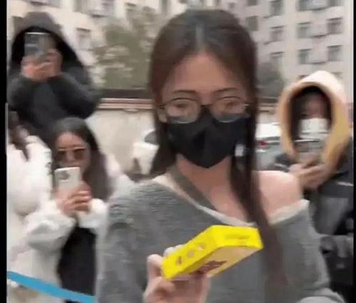 大网红不雅吃瓜爆料,真相与争议并存 第3张 大网红不雅吃瓜爆料,真相与争议并存 第3张