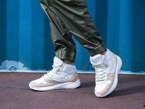 娱乐吃瓜君爱鞋男明星,揭秘爱鞋男明星的时尚鞋履情缘 第3张 娱乐吃瓜君爱鞋男明星,揭秘爱鞋男明星的时尚鞋履情缘 第3张